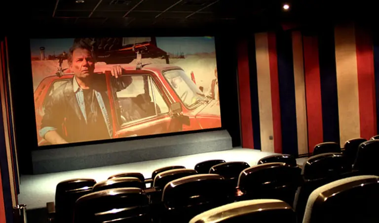 El cine alienta inversiones y Buenos Aires estrena sus primeras salas "boutique"