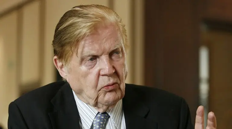 Premio Nobel apoya la creación de una moneda mundial de reserva