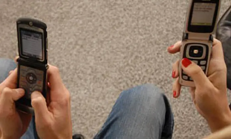 Telefónica anunció que lanzará un nuevo servicio de mensajes de texto