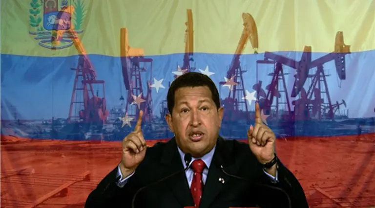 Chávez avanzó en las estatizaciones y expropió 60 empresas petroleras