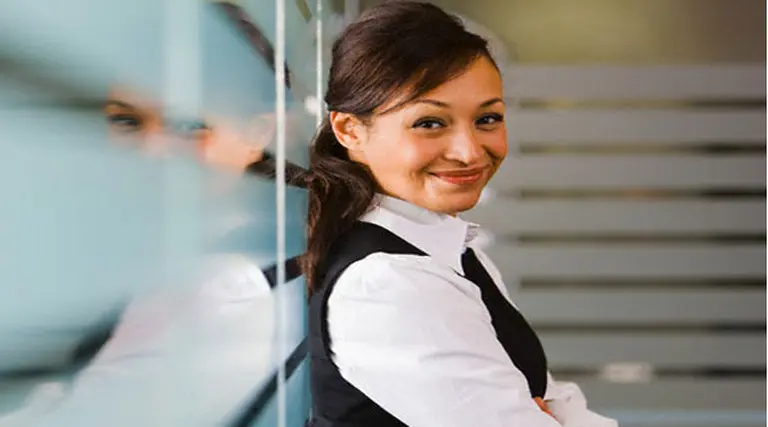 Cuanto más conocen a su jefes, más "poder" tienen las secretarias ejecutivas