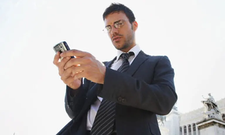 Movistar lanzó un servicio que administra SMS como si fueran e-mails