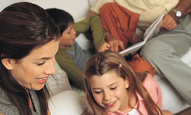 Cambios que vienen con el nuevo Código Civil: los padres podrán elegir qué apellido lleva el hijo