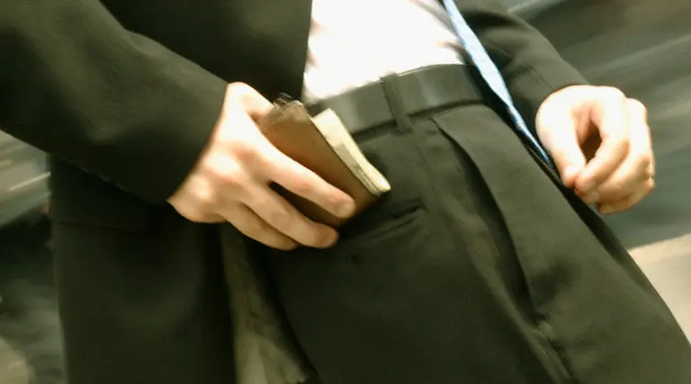 Con menos expectativas de devaluación, continúa la demanda de divisas