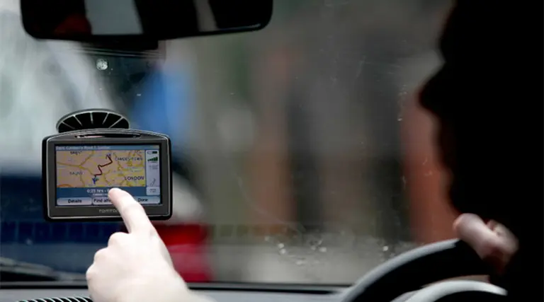 Uno de los gigantes del negocio de los GPS desembarca en Argentina