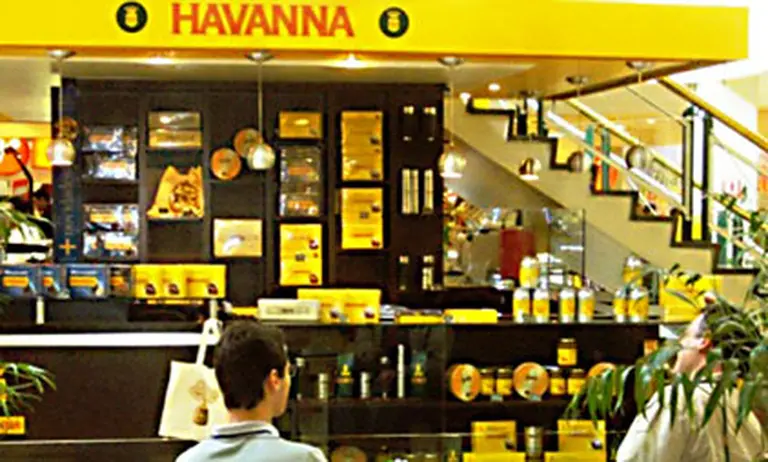 El fenómeno Havanna: desde el primer local de alfajores hasta el emporio nacional y regional