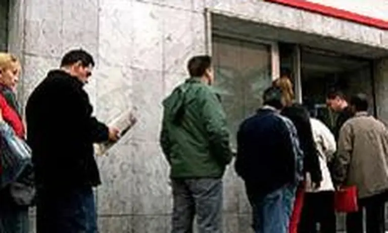 Los subsidios por desempleo volvieron a crecer en EE.UU. pero comienzan a estabilizarse