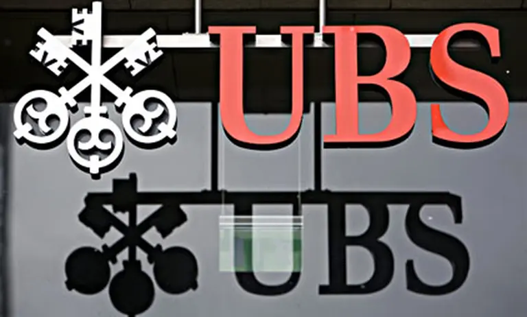 Los bancos suizos UBS y Credit Suisse podrí­an recortar hasta 7.000 empleos