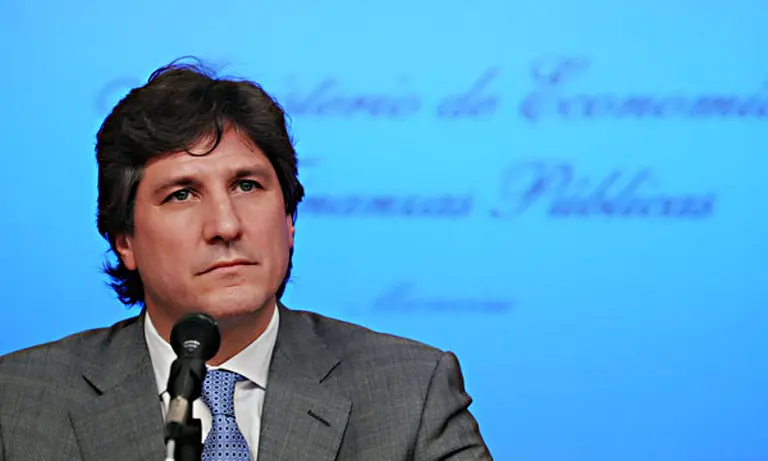 Boudou anunció un canje de bonos que ajustan por CER por $9.000 millones