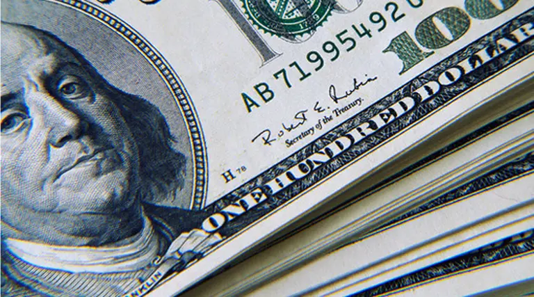 El dólar cotizó a $3,86 para la venta en las pizarras porteñas