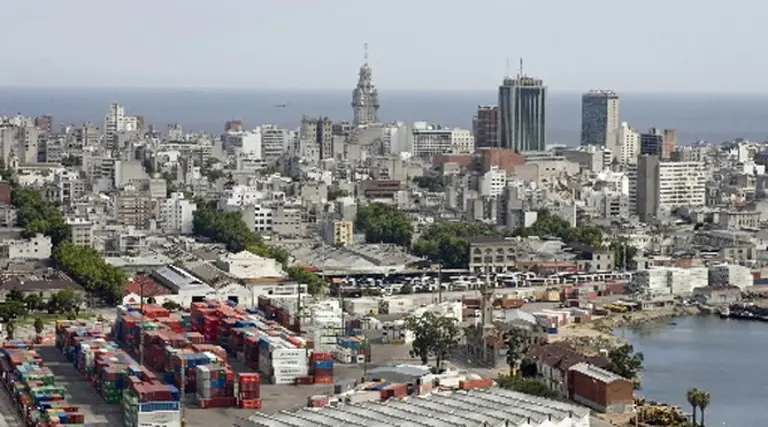 Uruguay aumenta el ancho de banda con un cable submarino