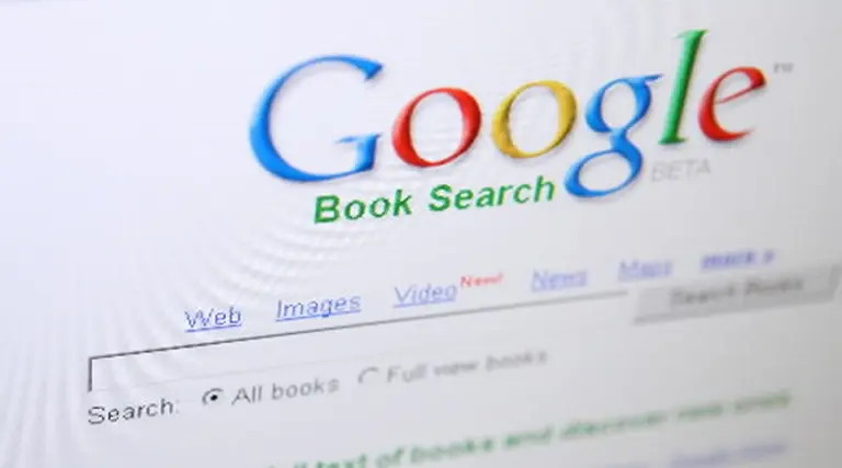 Los libros digitales por Google pasan al papel con una impresora rápida