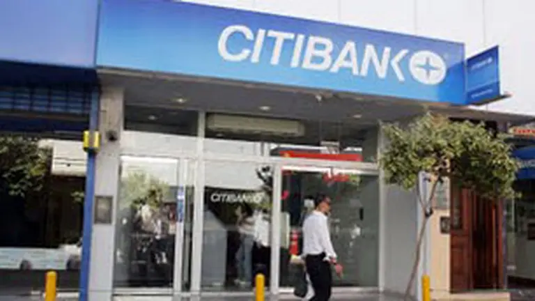 En sucursal del Citibank, roban dinero a un particular en confuso episodio