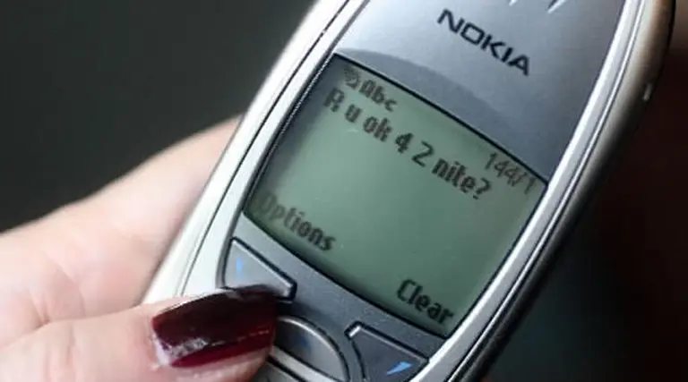 El Gobierno de EE.UU. declara la guerra contra los SMS en los autos