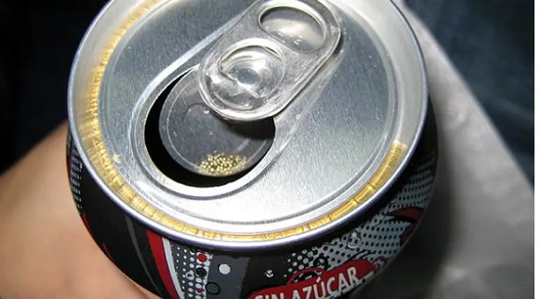 Coca-Cola reduce el tamaño de las latas pero mantiene sus precios