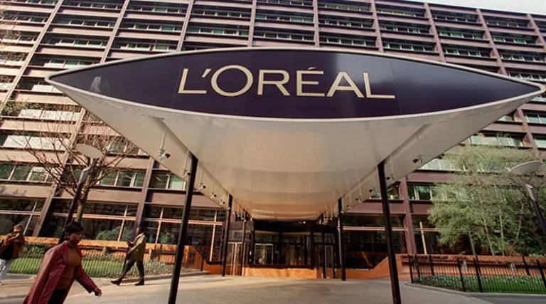 Dan ví­a libre para que siga la batalla entre los fundadores de L'Oréal