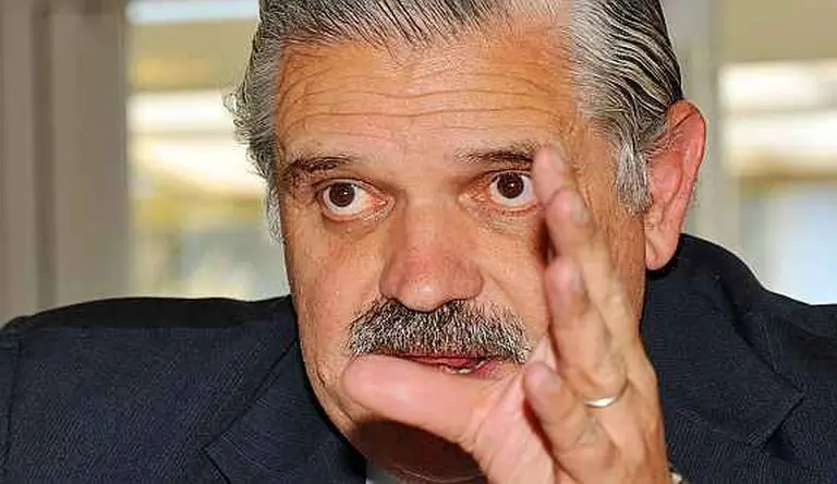 López Murphy: "La gente volverá al dólar en el segundo semestre de 2010"