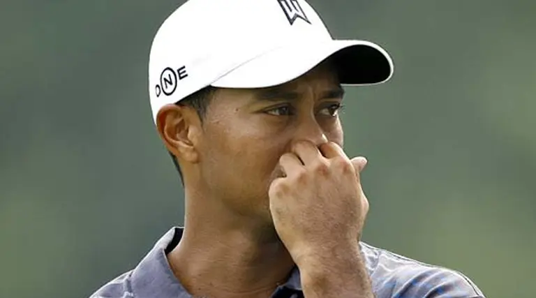 Los escándalos de Tiger Woods les costaron u$s12 mil M a sus auspiciantes