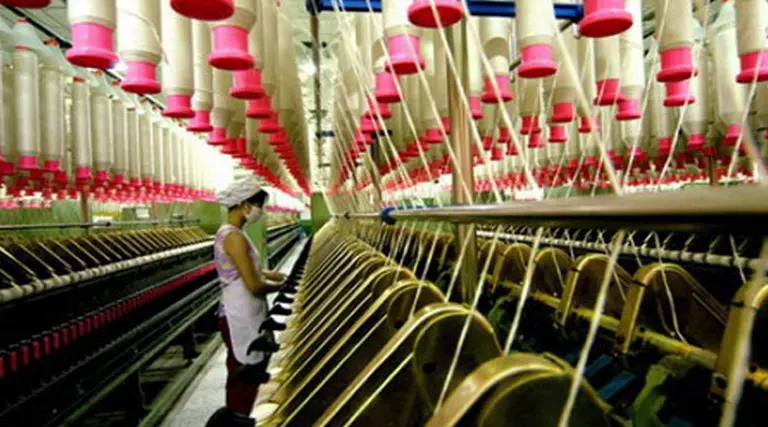 Industriales textiles defienden trabas a importaciones y proyectan más ventas
