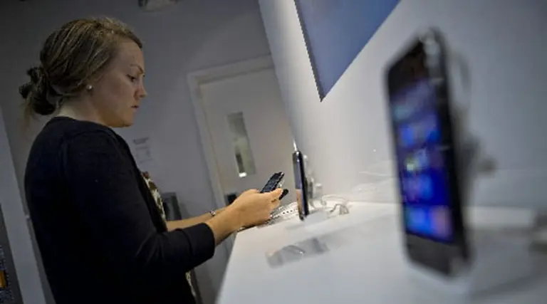 AT&T comienza a decirle adiós al iPhone y planea teléfonos con Android