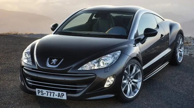 Peugeot cambia su imagen y apuesta a nuevos modelos