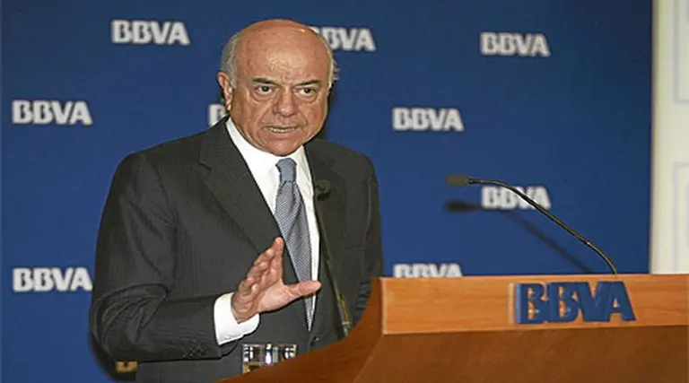 El BBVA congela el salario de su número uno