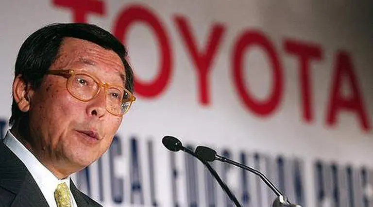 Un ejecutivo tiene en sus manos la suerte de Toyota
