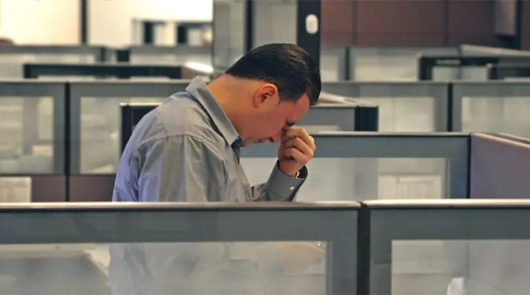 No le dieron vacaciones, se las tomó igual, lo echaron y ahora deben indemnizarlo