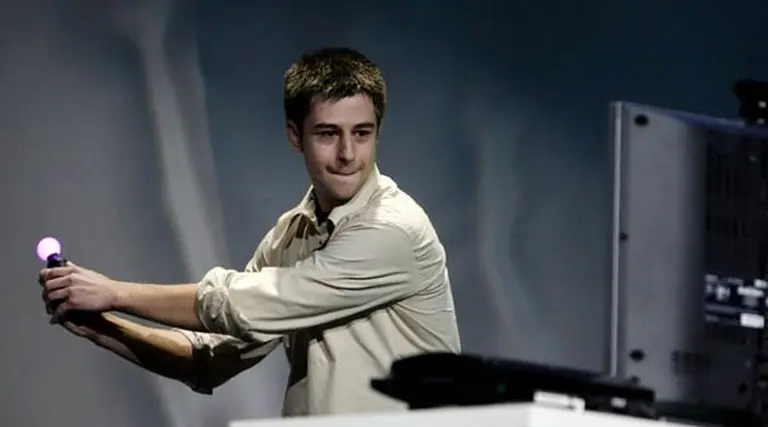 Sony lanza su propio control de movimiento para competir con la Wii