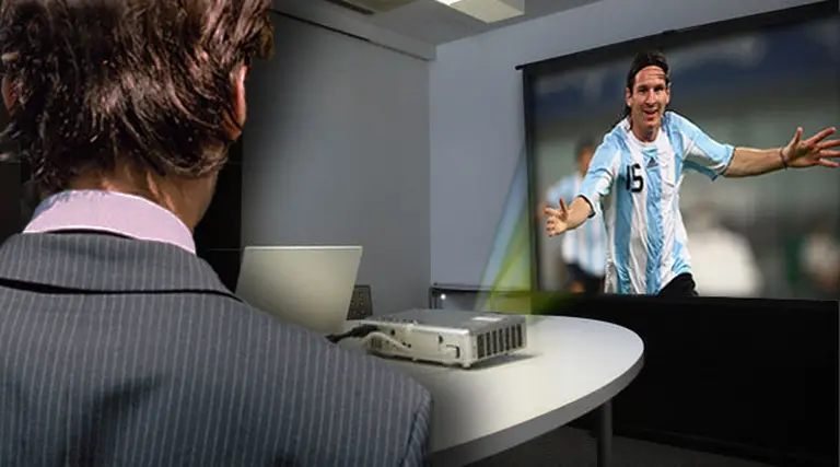 ¿Considera usted comprar un videoproyector en vez de un LCD para su hogar?