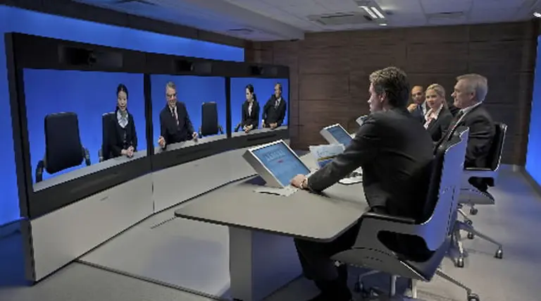 El caos aéreo en Europa impulsa el sector de las videoconferencias