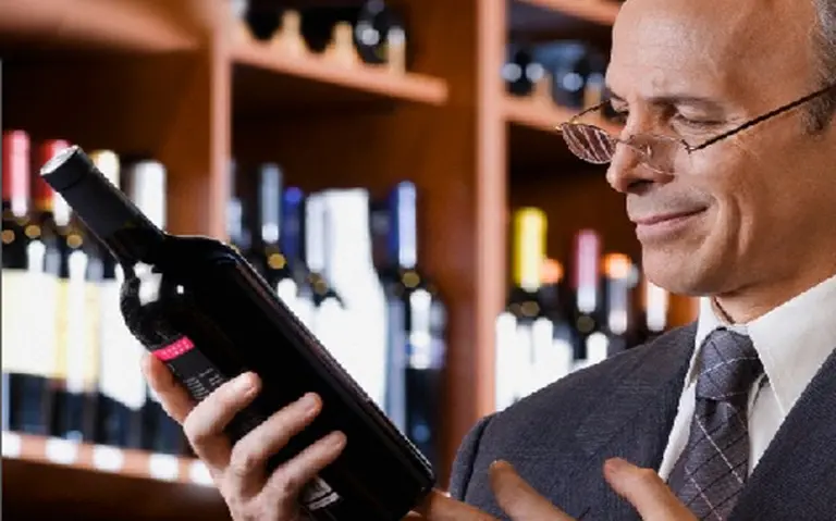 ¿Innovación o "sacrilegio"?: lanzan nuevo vino sin alcohol, sin azúcar y sin calorí­as