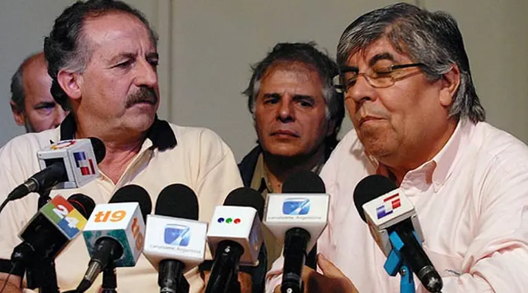 Crecen las diferencias entre la CGT y la CTA por la libertad sindical