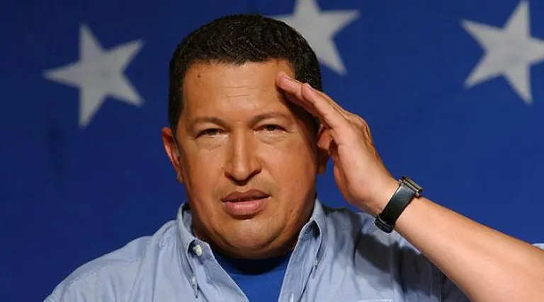 Hugo Chávez contrata a 200 personas para gestionar su Twitter