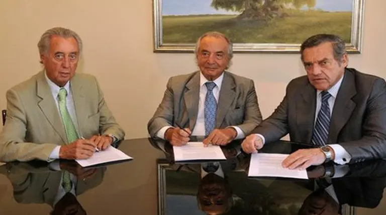 Las cámaras y el sindicato de comercio se reúnen para firmar acuerdo