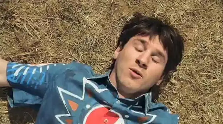 Pepsi, junto con Messi, lanza una edición especial en celeste y blanco