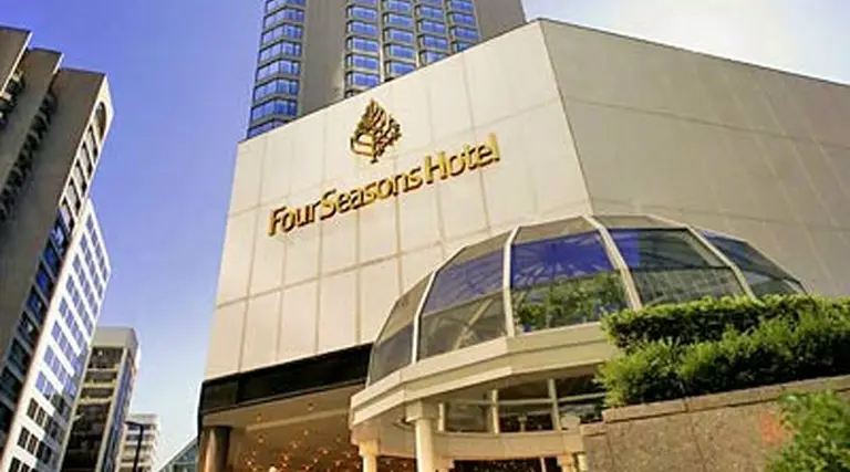 Una cadena hotelera de lujo se ajusta a la crisis