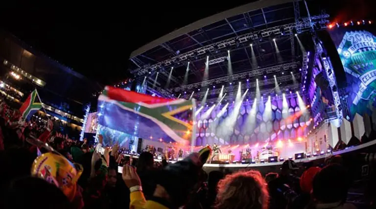 De la mano de grandes figuras de la música, Sudáfrica empezó a palpitar el Mundial