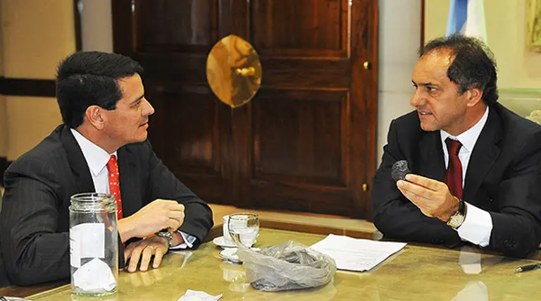Scioli anunció el primer hallazgo de carbón en la provincia de Buenos Aires