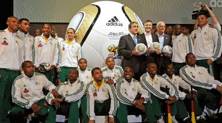 Las crí­ticas a la pelota del Mundial preocupan a Adidas