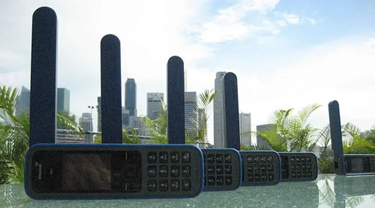 Llega a la Argentina el teléfono móvil con mayor cobertura del mundo