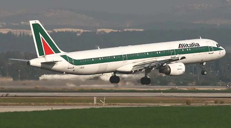 Alitalia se suma a la alianza de Air France-KLM y Delta
