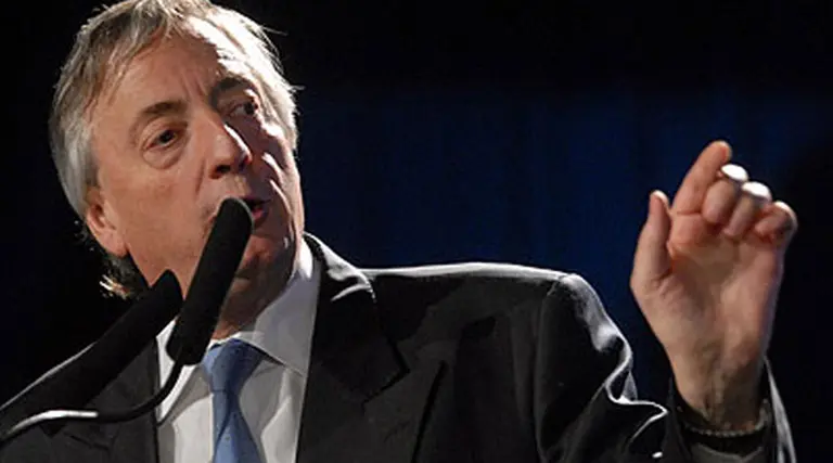 Para Néstor Kirchner, otorgar el 82% móvil a jubilados es "absolutamente imposible"