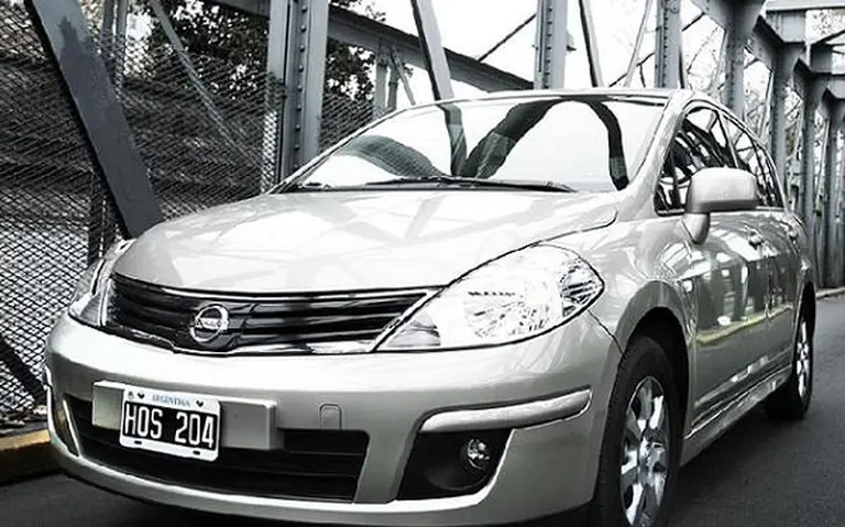 Nissan entra al top ten de las marcas más vendidas en el paí­s