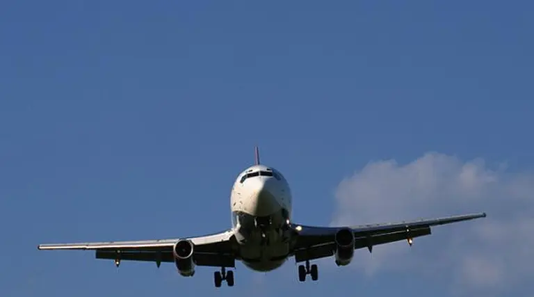 Santander y Despegar.com firman un nuevo acuerdo para financiar viajes