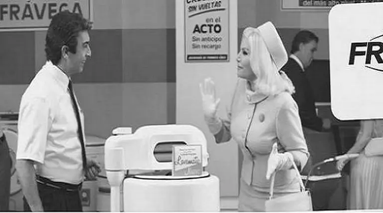 Susana Giménez y Ricardo Darí­n vuelven al blanco y negro en un comercial de Frávega