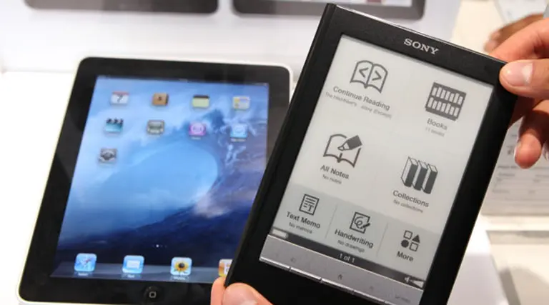 Samsung y Sony "cascotean el rancho" de Apple con nuevos productos y servicios