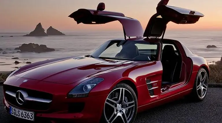 El último modelo de Mercedes Benz cuesta desde u$s330.000 y hay lista de espera