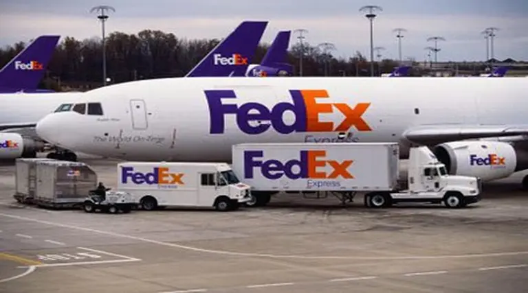 Multinacional FedEx duplicó ganancias pero anunció 1.700 despidos