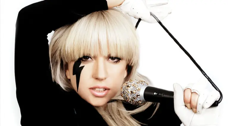 Lady Gaga se suma a la lista de famosas que lanzan su propio perfume